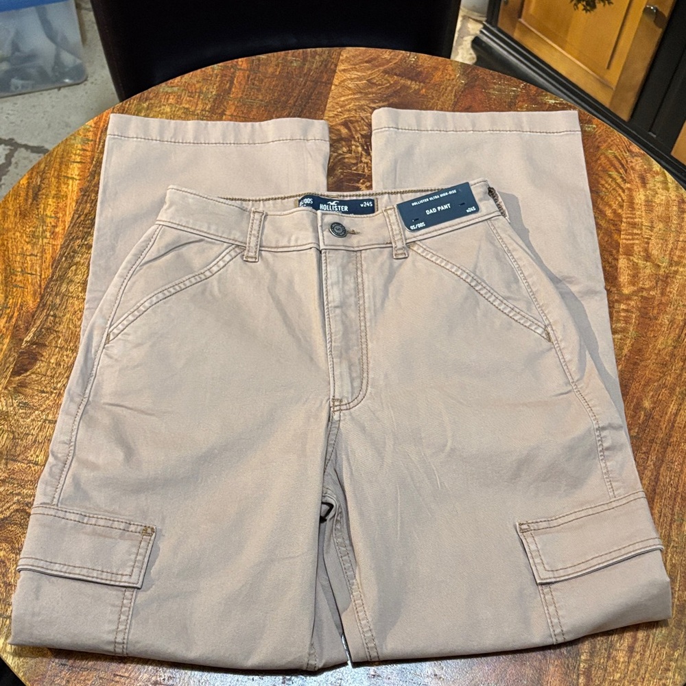 NWT Women's Hollister Ultra High-Rise Dad Pant